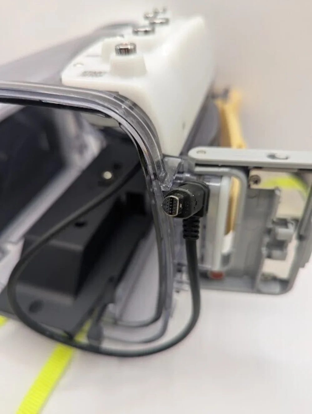 Sony spk-hce Sports Pack Waterproof Case Handycam Camcorder Adapters